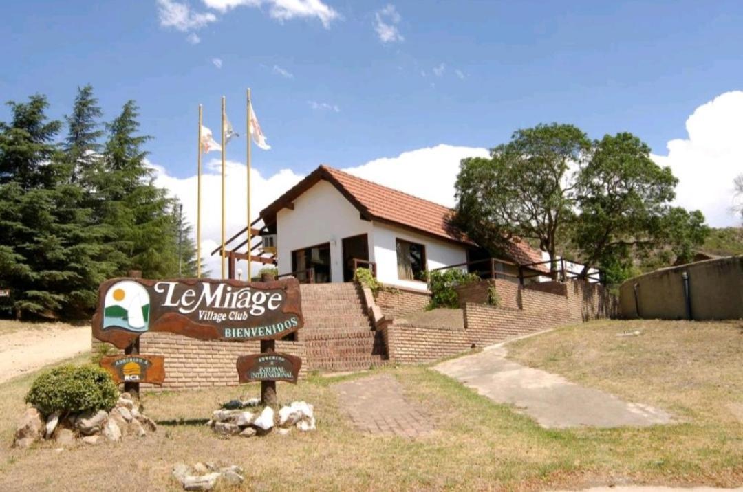 Le Mirage Village Club Resort Вила Карлос Пас Екстериор снимка